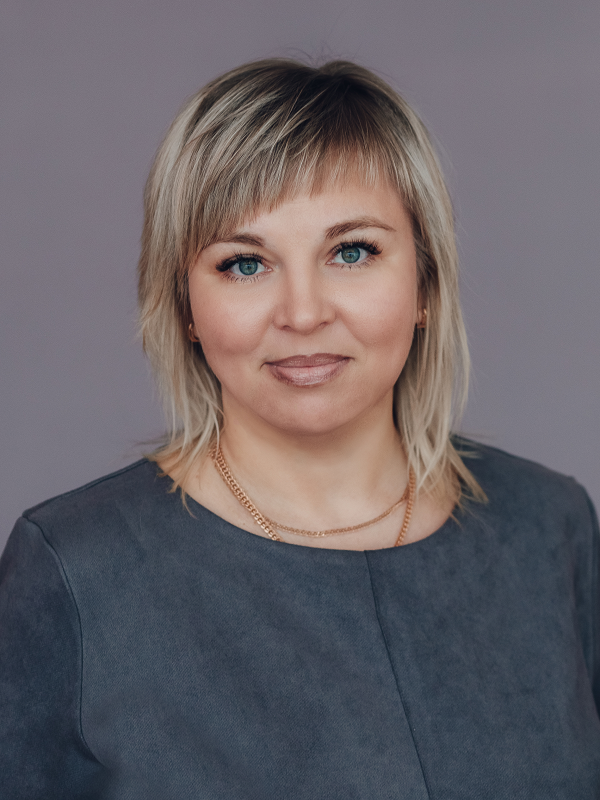 Новокшенова Юлия Яковлевна.